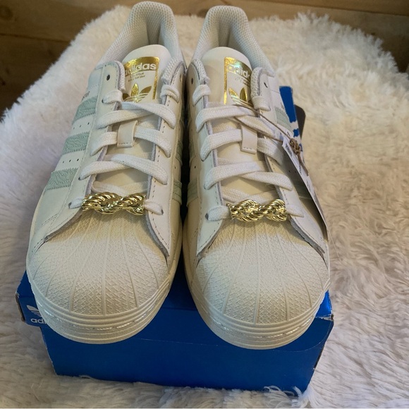 Adidas Superstar W off white linen green sneakers NWT and in box - Picture 6 of 10